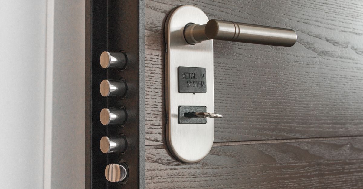 locksmith service technician — Clinton County Locksmith